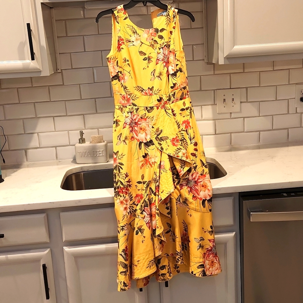 Yellow dress